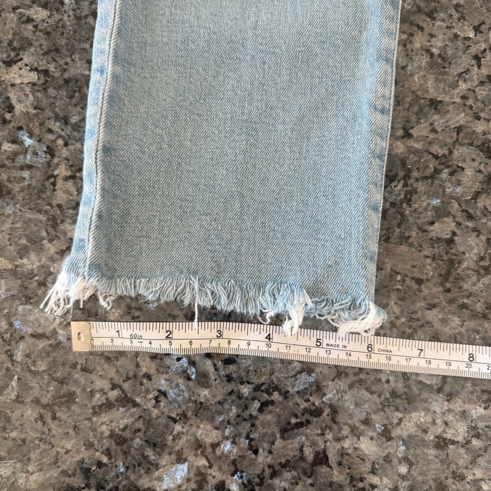 MADEWELL Perfect Vintage 10” High Rise Jean in Ellicott Wash, Raw Hem, Size 25P - Picture 8 of 10